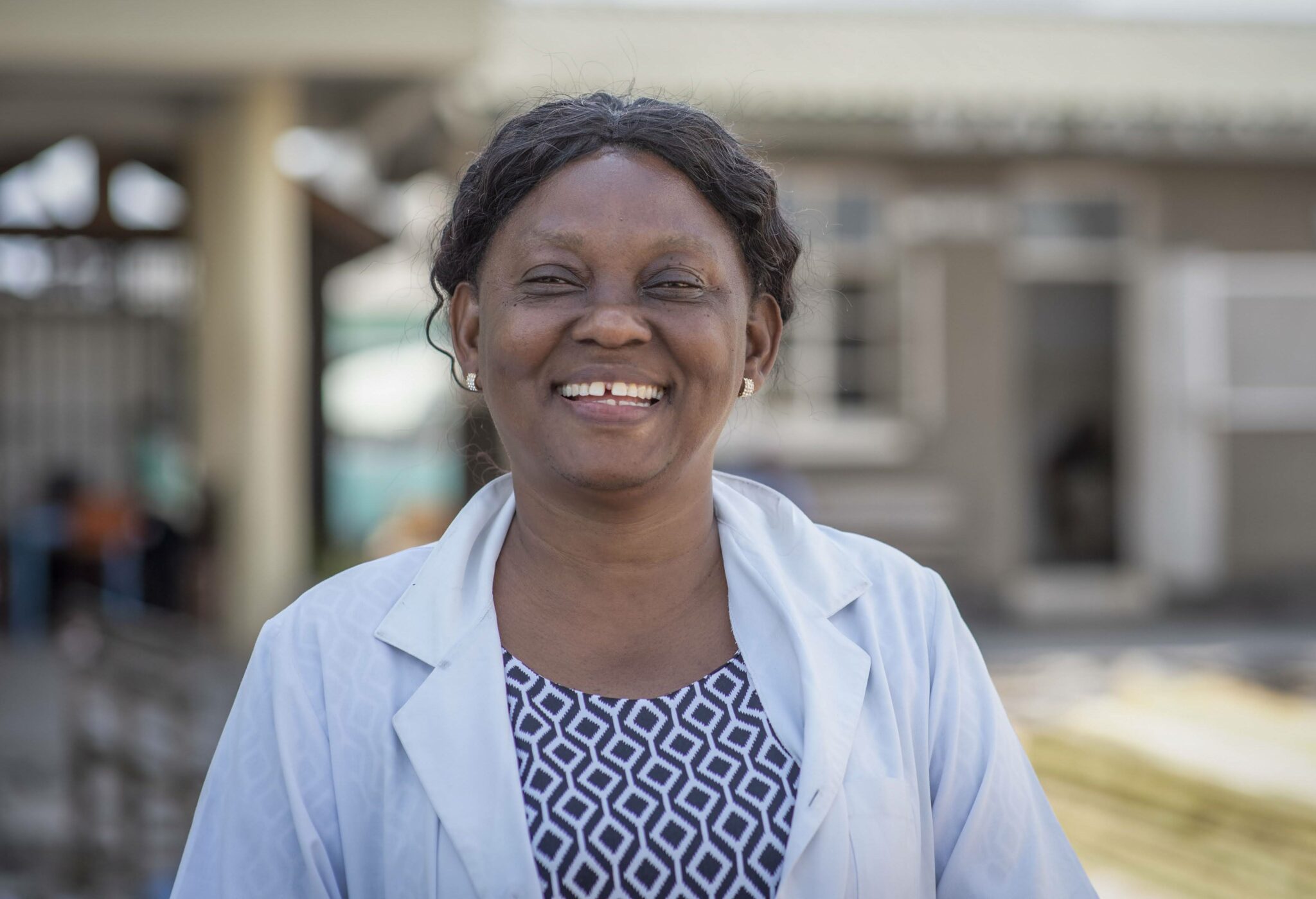 Dr. Leah Ndoveni works at an APOPO Partner Clinic in Dar es Salaam