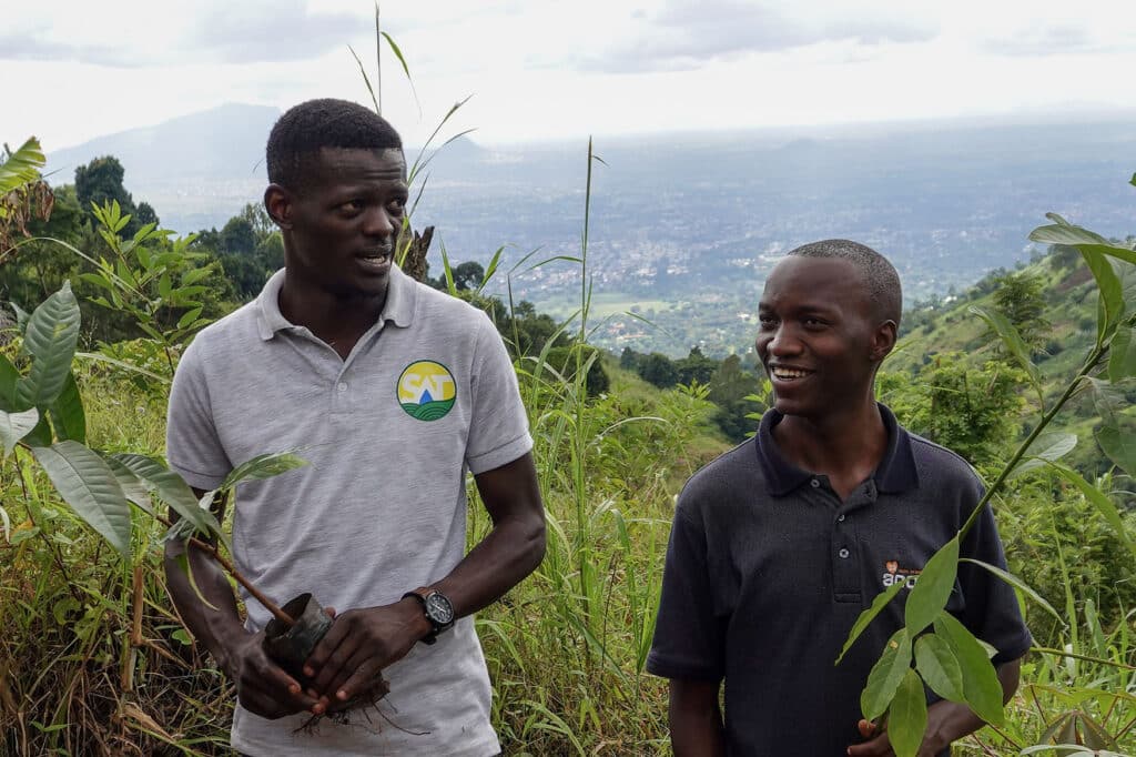 SAT and APOPO lead the treeplanting initiative with HeroTREEs Farmers