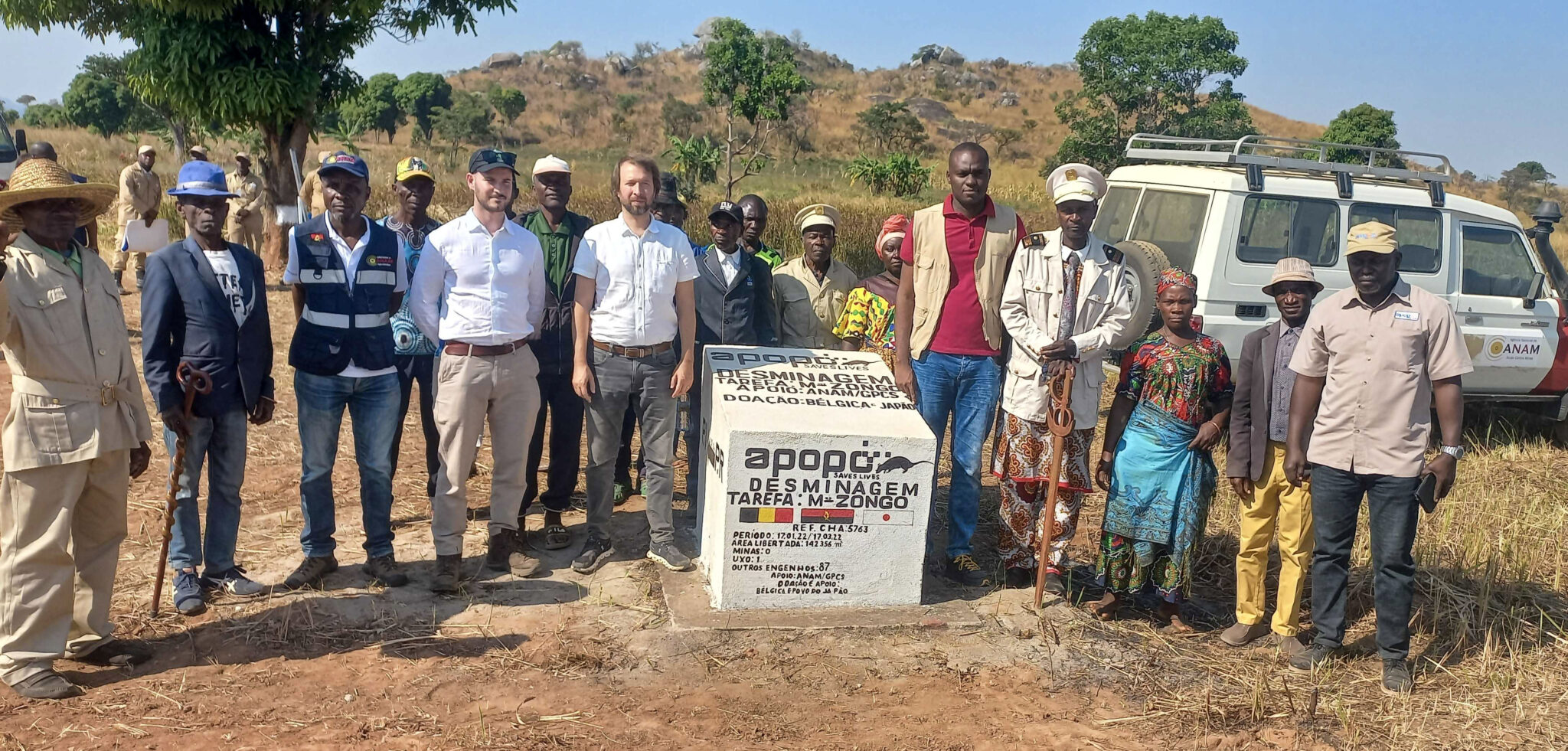 APOPO and Belgian embassy delegates Group Photo at the minefield