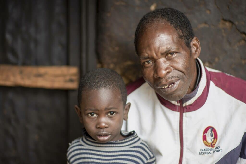 APOPO HeroTREEs Farmer Saidi and son