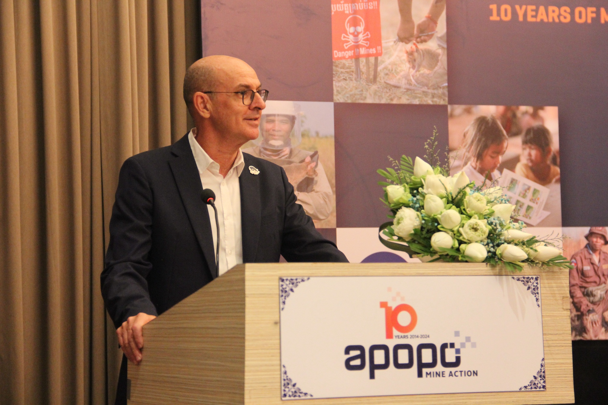 APOPO CEO Christophe Cox gives a speech at 10 year anniversary celebration