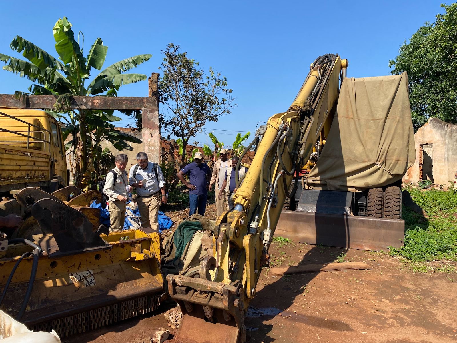 APOPO Angola recently welcomed a delegation from Japan representing engineering company Nikken